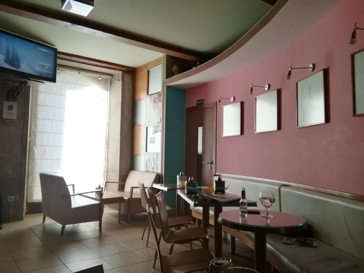 Pico Sacro I Hostal-Pension Santiago De Compostela Exteriör bild