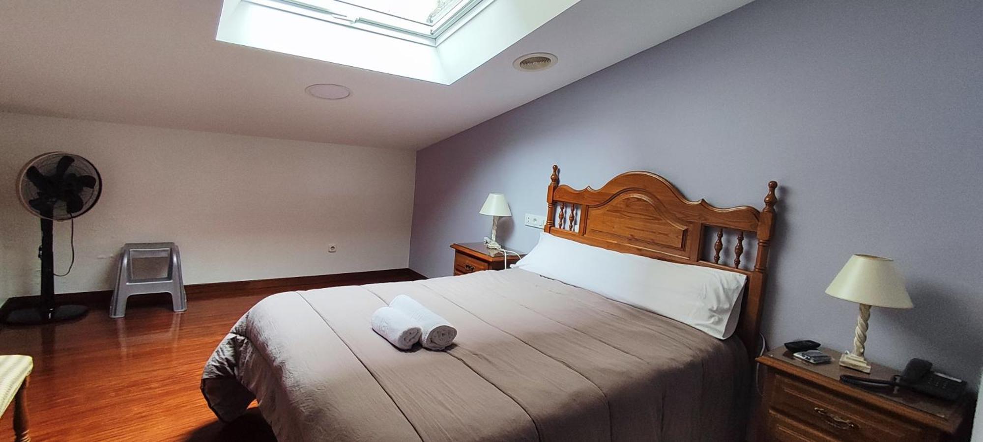 Pico Sacro I Hostal-Pension Santiago De Compostela Rum bild