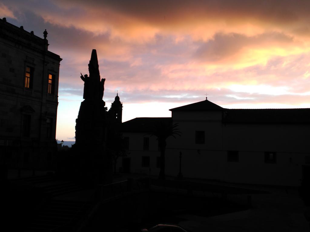 Pico Sacro I Hostal-Pension Santiago De Compostela Exteriör bild